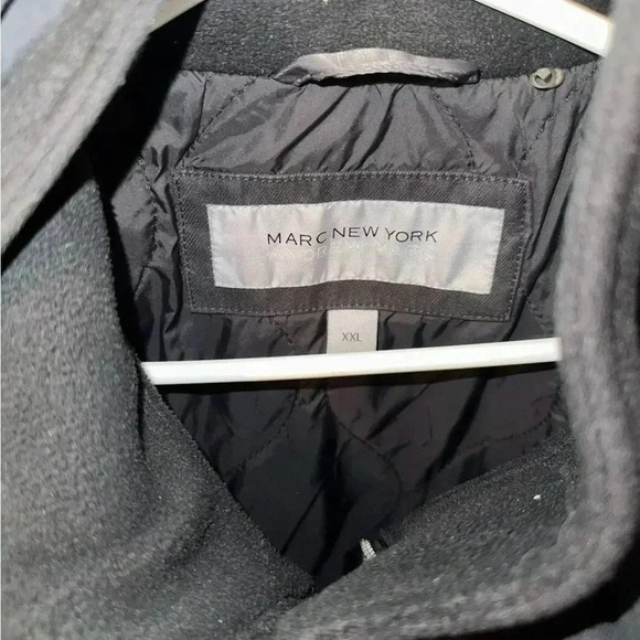 Men’s black Andrew Marc New York jacket - Picture 3 of 7